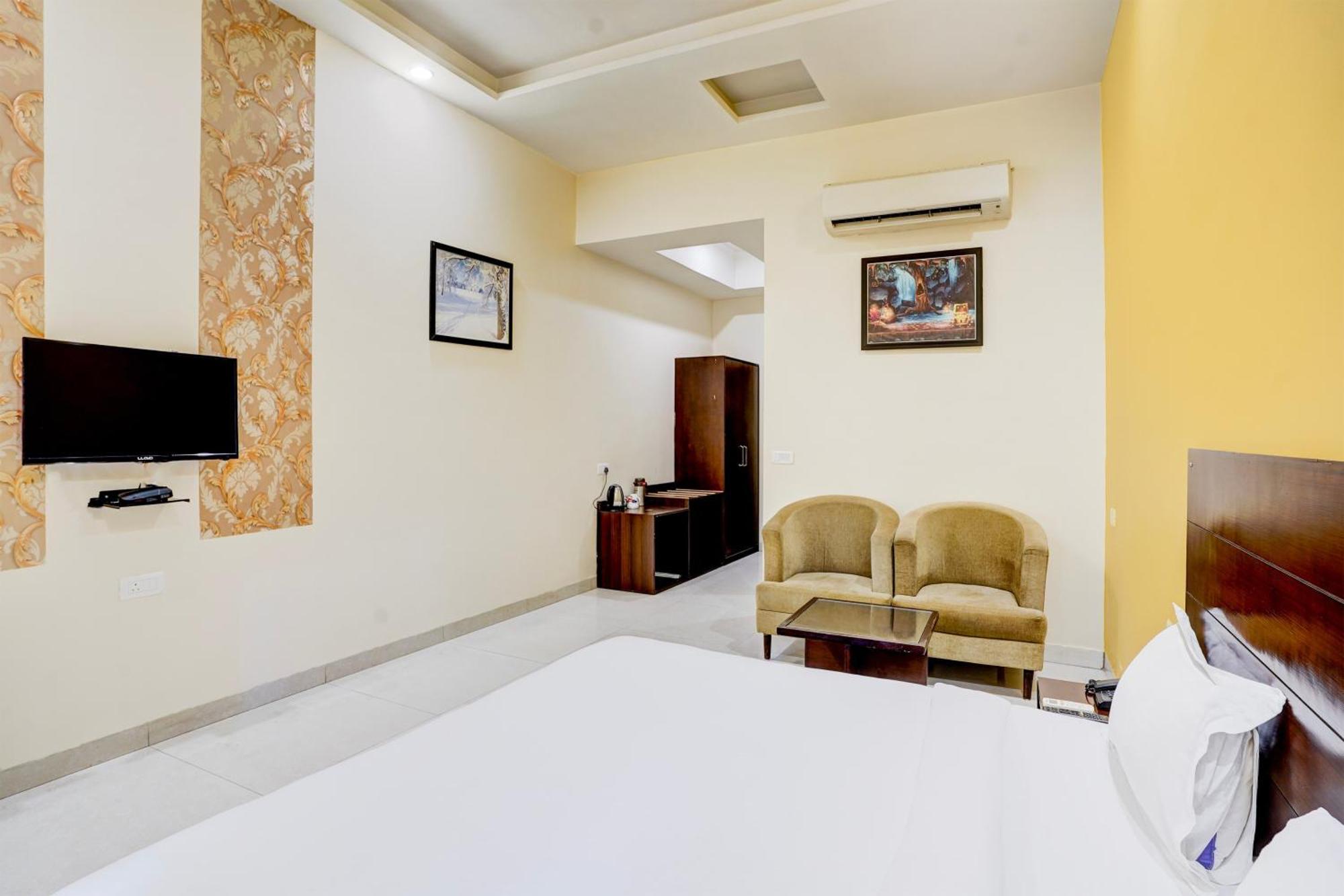Hotel Amrit Manthan Chittorgarh Екстер'єр фото