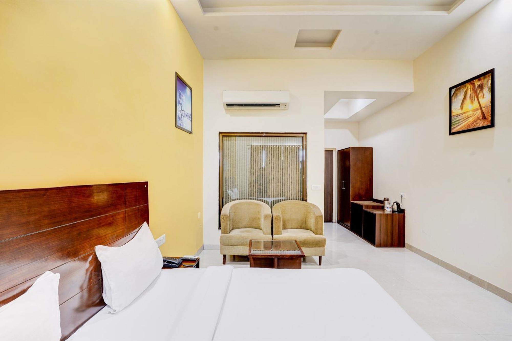 Hotel Amrit Manthan Chittorgarh Екстер'єр фото